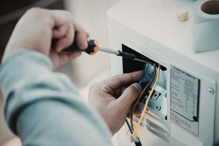 資源循環雙法與 ESPR 雙向夾擊：電子電器產業如何無縫接軌「循環標誌」與綠色採購商機？