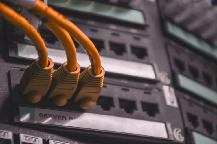 阻燃劑議題再起，歐盟提出將 Bis(2-ethylhexyl)tetrabromophthalate 四溴鄰苯二甲酸雙 (2-乙基-己基) 酯 (TBPH，一種溴化阻燃劑) 列入《斯德哥爾摩公約》，一旦提議成功且未來納入公約後，歐盟將遵循公約，將 TBPH 納入 POPs 法規內，促使產業逐步汰除此物質。